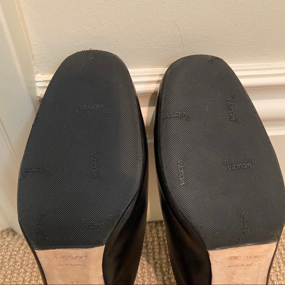 Barneys Slides - Picture 6 of 13